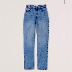 Abercrombie Curve Love 90’s Straight Jeans